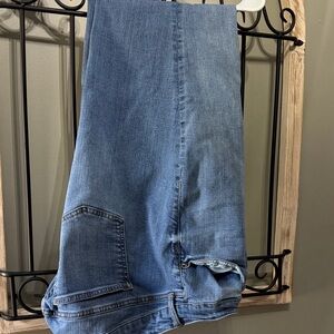 Torrid jeans 18R Boyfriend ankle stretch